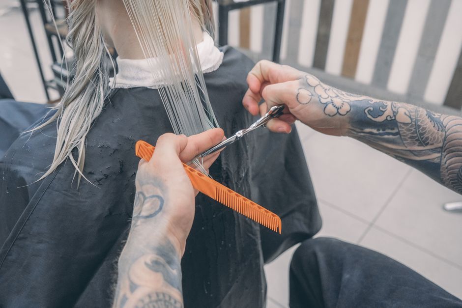 Coafură realizată la Aly Beauty Art — Tuns modern